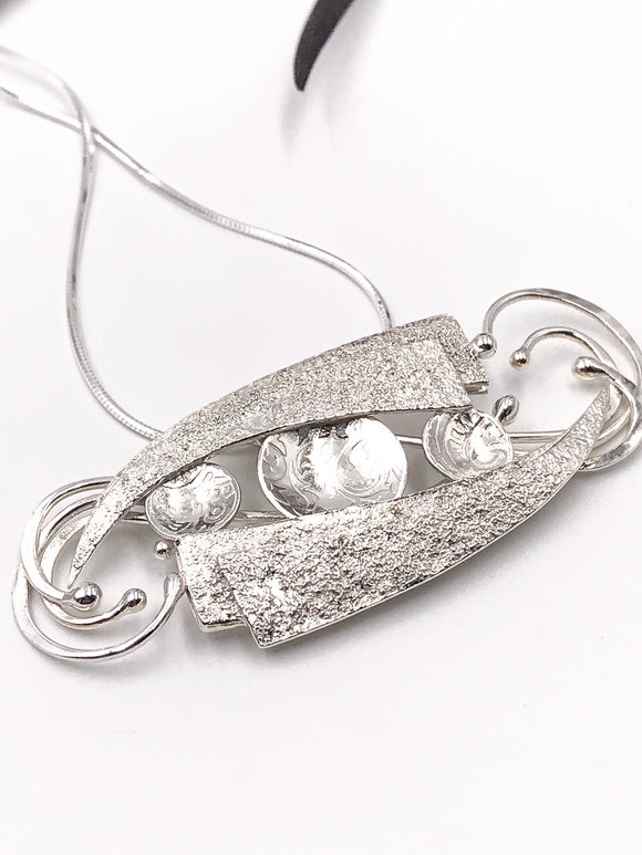 Textured Silver Intertwined Pendant